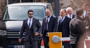 Ukrayna heyeti İstanbul'da zehirlenme korkusuyla hiçbir şey yemedi!