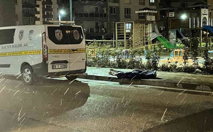 Bursa’da hakim parkta asılı halde bulundu