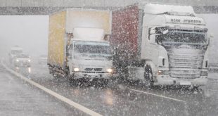 İstanbul'a tır ve kamyon girişleri durduruldu