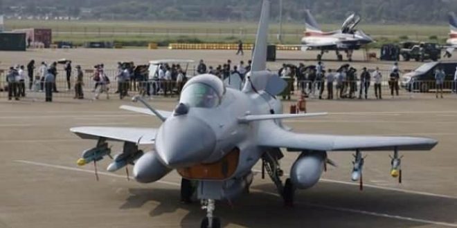 Pakistan, Çin'den aldığı savaş uçaklarını envanterine ekledi