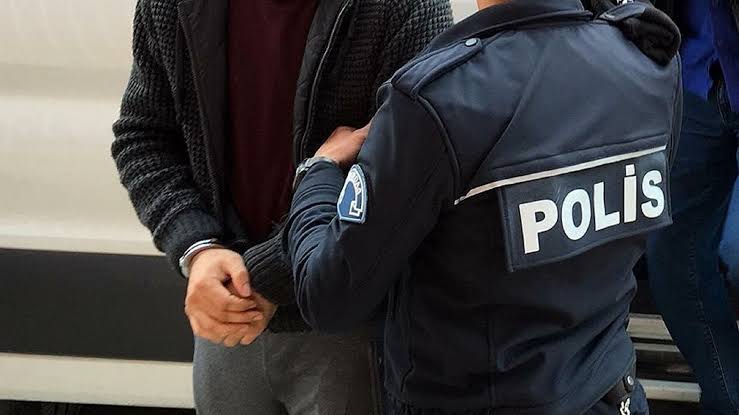 Şanlıurfa ve İzmir’de IŞİD iddiasıyla eş zamanlı operasyon