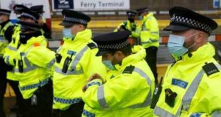 İngiliz polisinden terör örgütü PKK yandaşlarına müdahale: 3 yaralı