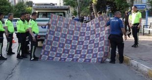 Patenli çocuk tutunduğu otobüsün altında can verdi