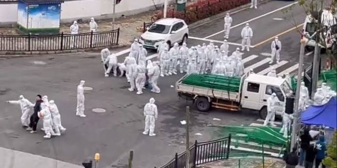 Şanghay'da koronavirüse bağlı ölümler başladı