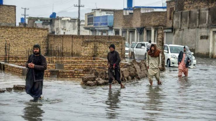 afganistan da sel felaketi yasaniyor 01