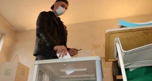 Güney Osetya, Rusya'ya katılmak için referanduma gidiyor