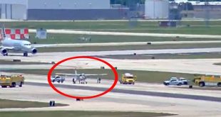 Pilotu rahatsızlanan uçağı yolcu indirdi