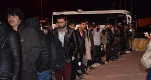 136 Afgan sınır dışı edilmek üzere İstanbul'a gönderildi