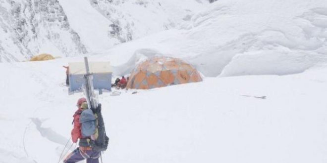 Çin'den Everest'te "Zirve görevi"