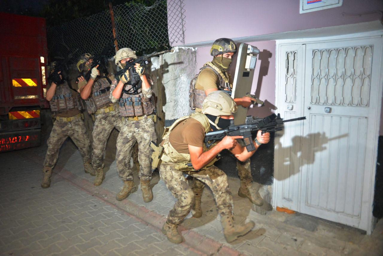 Adana'da PKK'ya büyük operasyon: Belediye Başkan Yardımcısı ve HDP'li isimler de listede