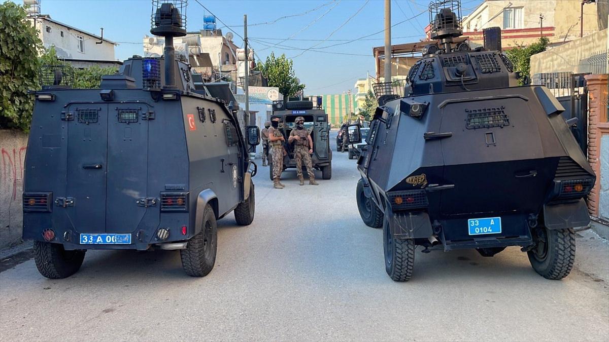 Mersin'de terör örgütü PKK'ya operasyon: 20 gözaltı