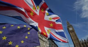 AB ile İngiltere arasında Kuzey İrlanda gerilimi