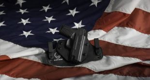 ABD'de öğretmenler 24 saatlik bir eğitimle okula silahla gelebilecek