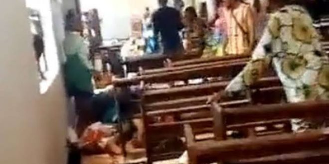 Katolik kilisesine saldırı düzenlendi! Onlarca kişi hayatını kaybetti