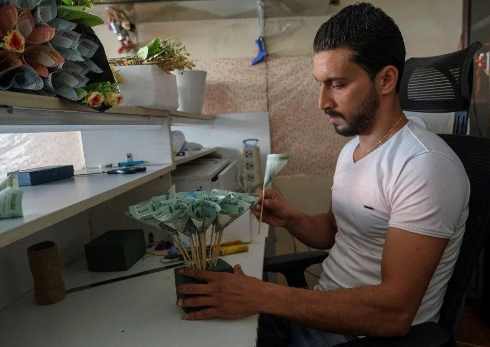Krizdeki Lübnan'da yeni hediye aracı; para buketi Krizdeki Lübnan'da yeni hediye aracı; para buketi