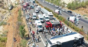 Gaziantep'te kaza üstüne kaza; 16 ölü!