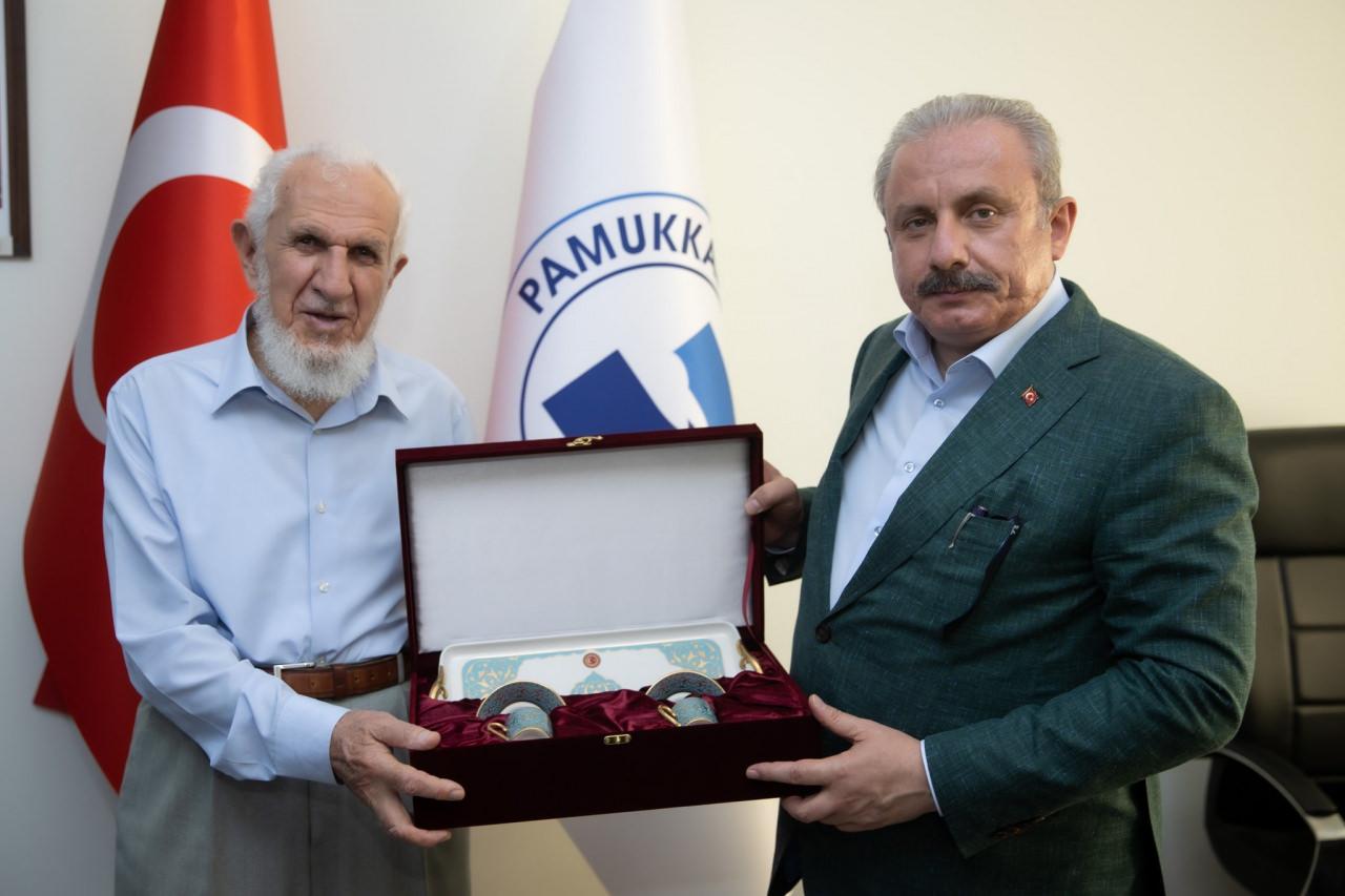 Şentop, Pamukkale Üniversitesi İslami İlimler Enstitüsü'nü ziyaret etti