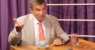 Meslektaşlarından Üstün Dökmen'e tepki: Kendi narsizmini yenmesi lazım