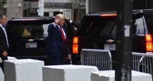 Trump'a vergi kaçırma suçlaması; savcıya ifade veriyor