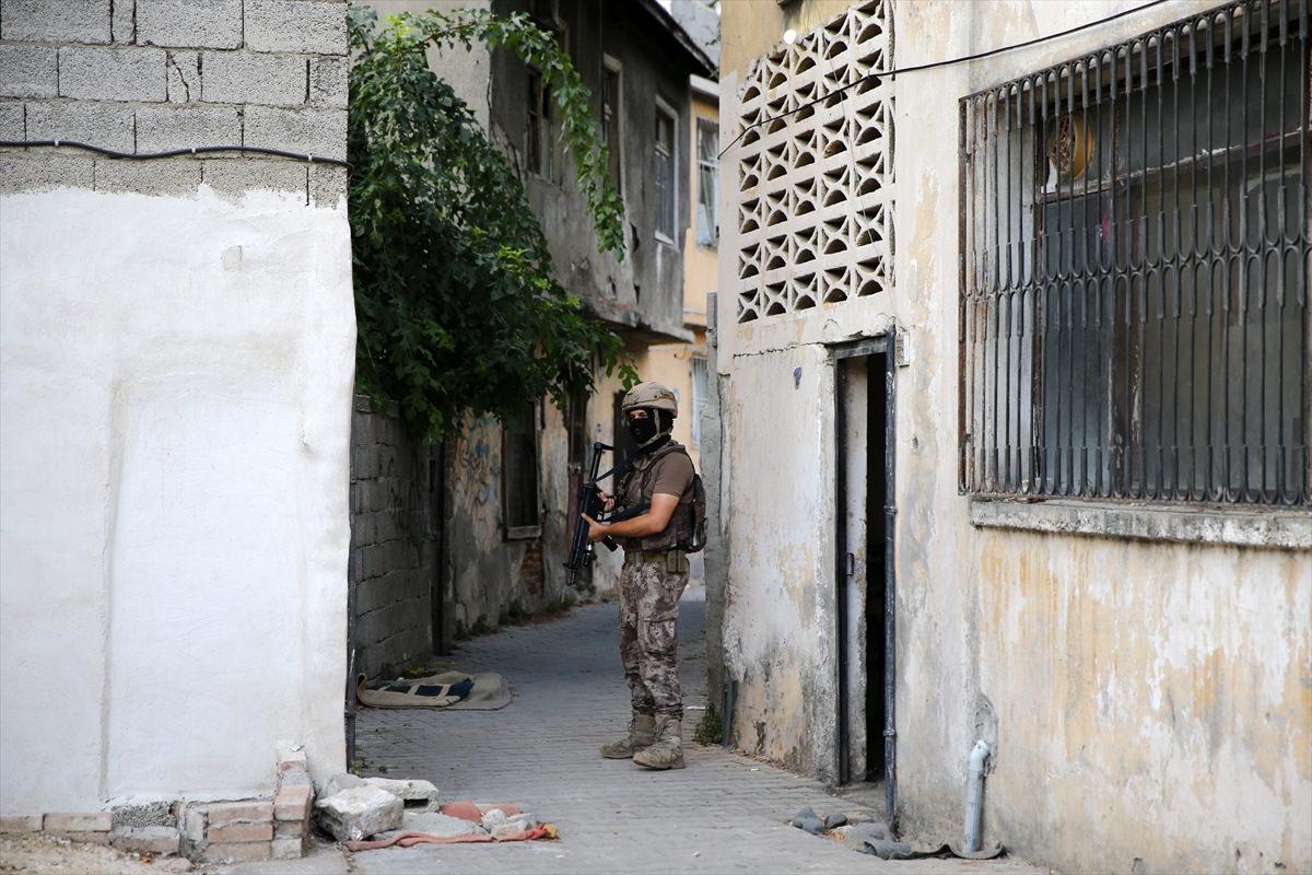 Mersin'de sokak eylemi düzenleyecek 8 PKK'lı yakalandı