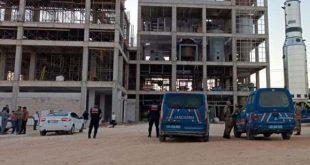 Fabrika inşaatında platform çöktü: 1 işçi öldü