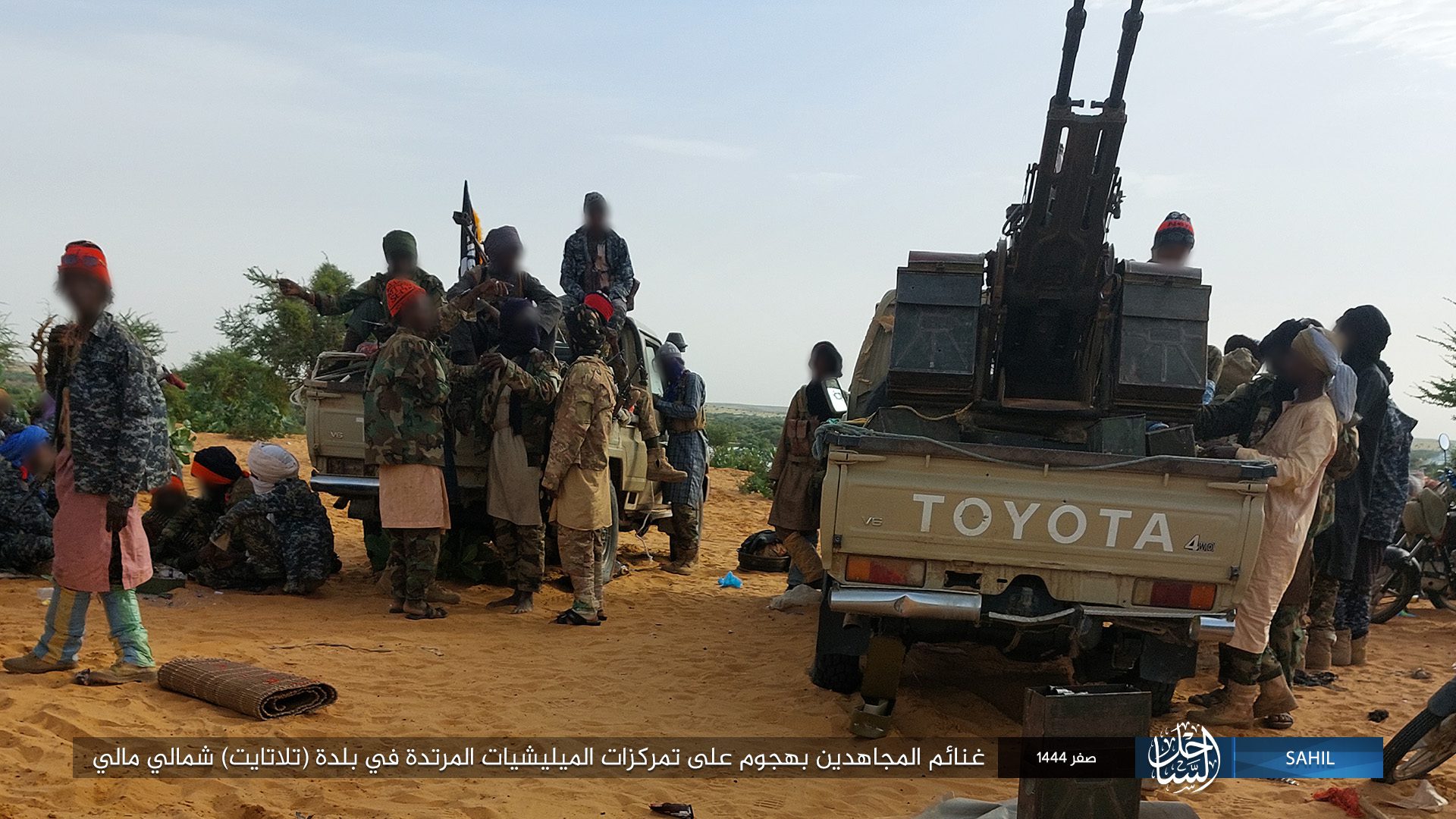 IŞİD Mali'de El-Kaide'ye bağlı bir köyü bastı