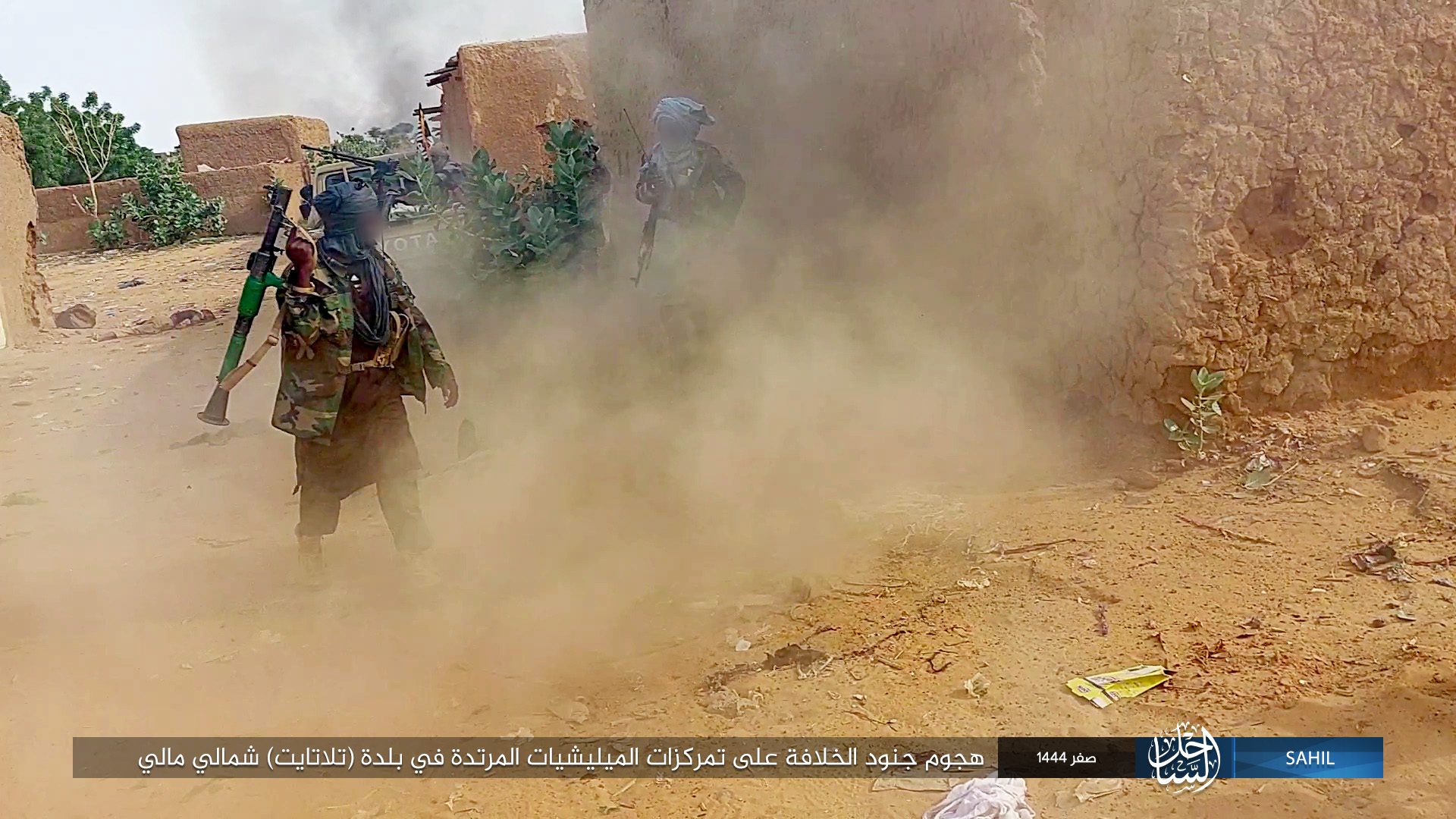 IŞİD Mali'de El-Kaide'ye bağlı bir köyü bastı