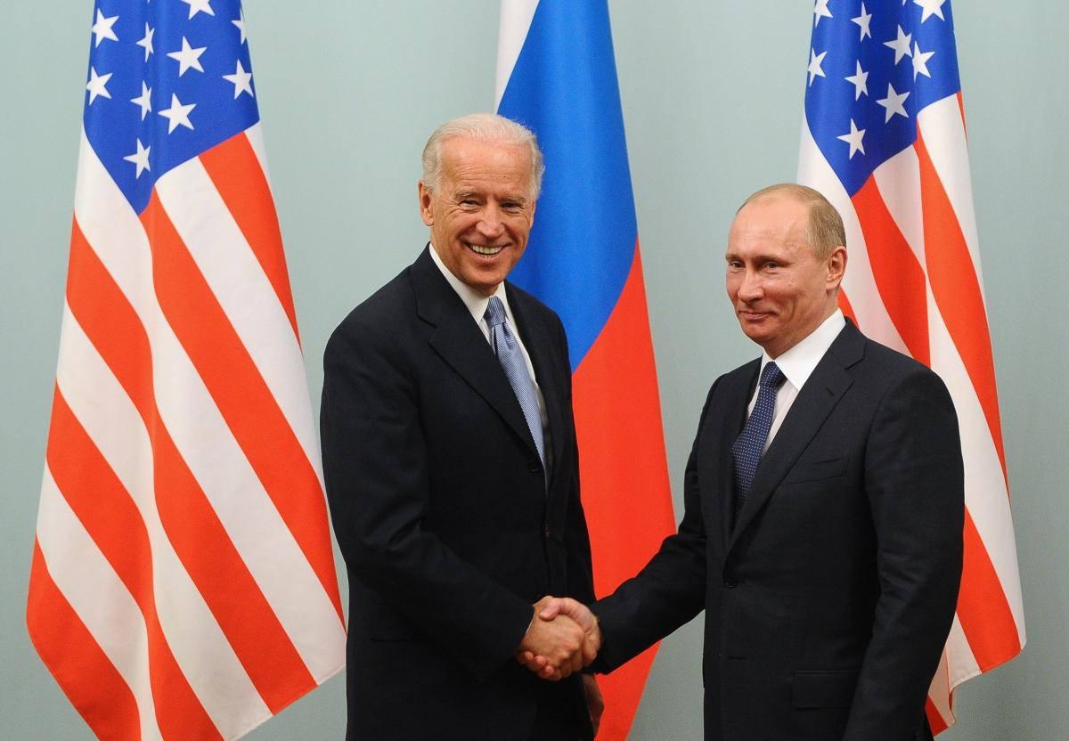 Biden, Putin'i uyardı: Sakın, sakın, sakın!