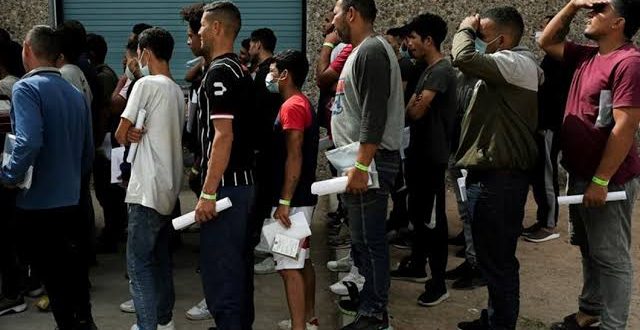 ABD'de göçmen krizi OHAL'e neden oldu!