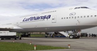 Almanya'dan Hindistan'a giden uçak İstanbul'a acil iniş yaptı