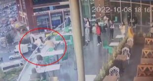 AVM'nin terasından atlayan genç kadın hayatını kaybetti!