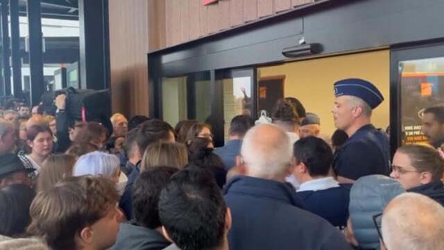 Belçika’da havalimanındaki grev sebebiyle izdiham yaşandı: 5 yaralı