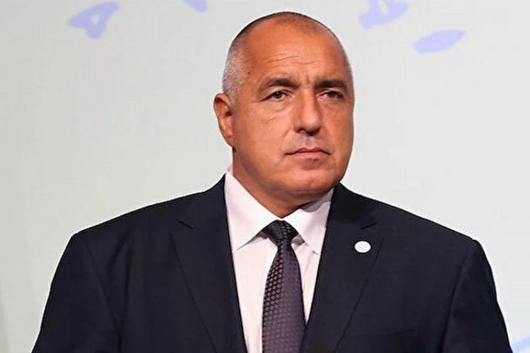 bulgaristan daki secimleri eski basbakan borisov un partisi kazandi 01