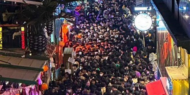 Cadılar Bayramı'nda izdiham! Onlarca ölü