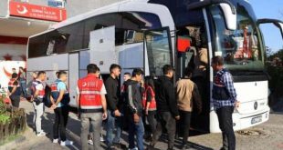 Edirne'de 139 Afgan ve Iraklı göçmen sınır dışı edildi