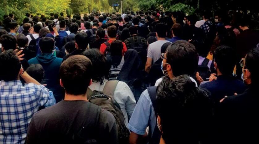 İran’da protestocular ‘savaş suçuyla’ yargılanmaya başlandı