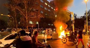 İran'daki protestolar liselere sıçradı