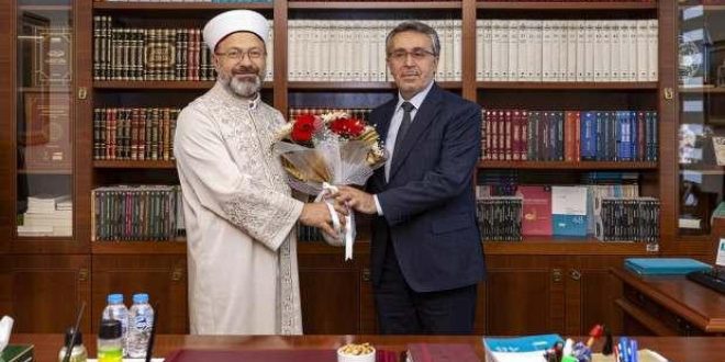 İSAM Başkanlığına getirilen Mürteza Bedir, görevine başladı