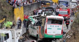 Kolombiya'da katliam gibi kaza! Çok sayıda ölü ve yaralı var