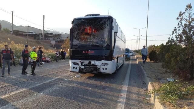 Manisa’da zincirleme kaza: 24 yaralı