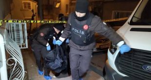 Yaşlı kadın hırsızların kurbanı oldu! Gasp edip boğazını kestiler