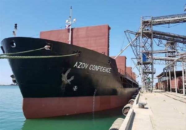 Gemisi yanan makinist denize atladı, kayboldu Gemisi yanan makinist denize atladı, kayboldu