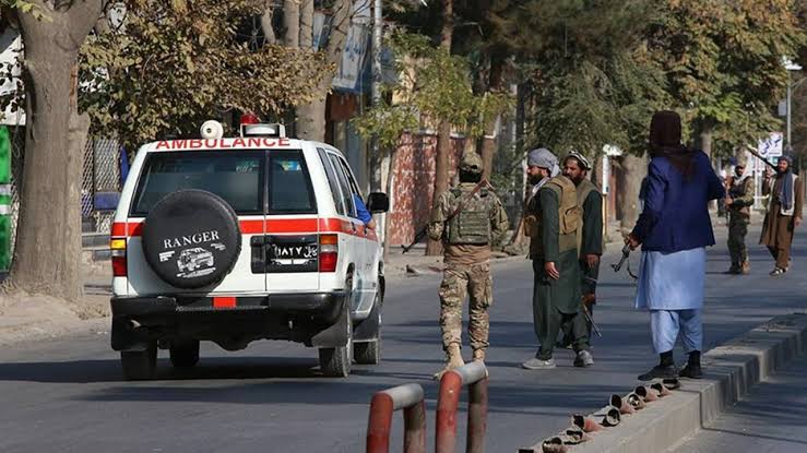 afganistan da medreseye bombali saldiri duzenlendi 01