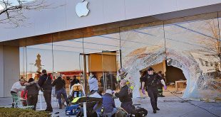 Apple mağazasına dalan araç dehşet saçtı