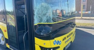 Halk otobüsün çarpması sonucu iki kadın hayatını kaybetti!