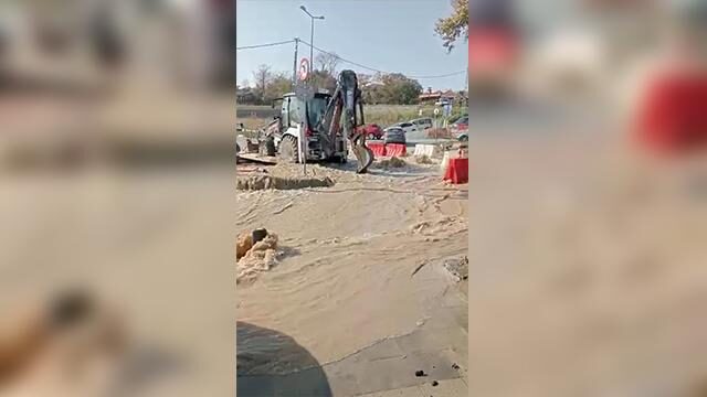 İstanbul’da yollar göle döndü