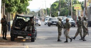 Jamaika'da olağanüstü hal ilan edildi