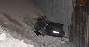 Köprü inşaatına düşen otomobildeki aynı aileden 4 kişi feci şekilde can verdi!
