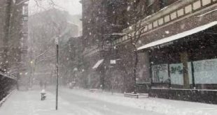 New York'u kar fırtınası vurdu: 2 ölü