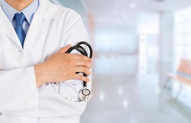 Sakarya’da doktor ve güvenlik görevlisine saldırı
